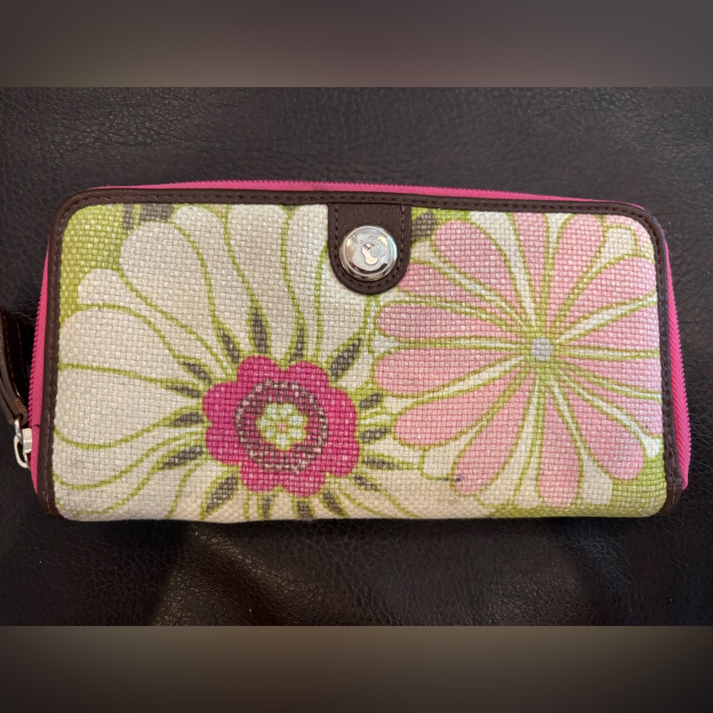 Spartina 449 Floral Canvas Zip Wallet in Pink, Green, Cream